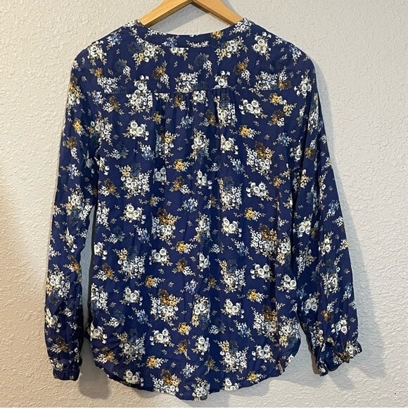 L.O.G.G. By H&M long sleeved floral blouse. V-neck. Women’s size 4 - Picture 7 of 7